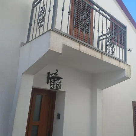 Bella Ciao Stari Grad Apartamento *